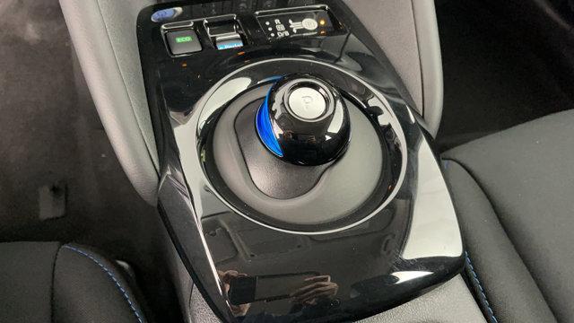 new 2025 Nissan Leaf car