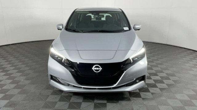 new 2025 Nissan Leaf car
