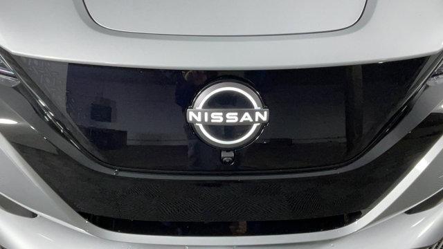 new 2025 Nissan Leaf car