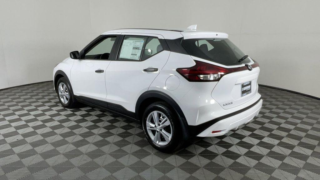 new 2025 Nissan Kicks Play car, priced at $22,079