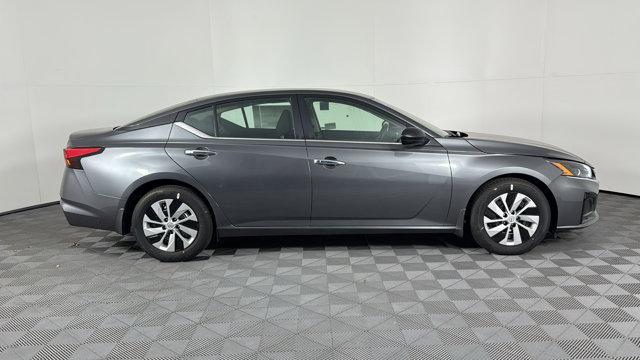 new 2024 Nissan Altima car