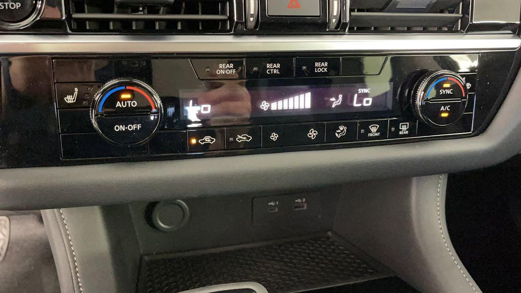 new 2025 Nissan Pathfinder car, priced at $40,204