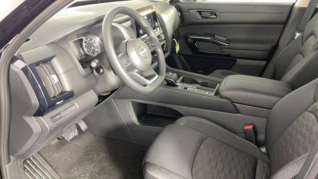 new 2025 Nissan Pathfinder car