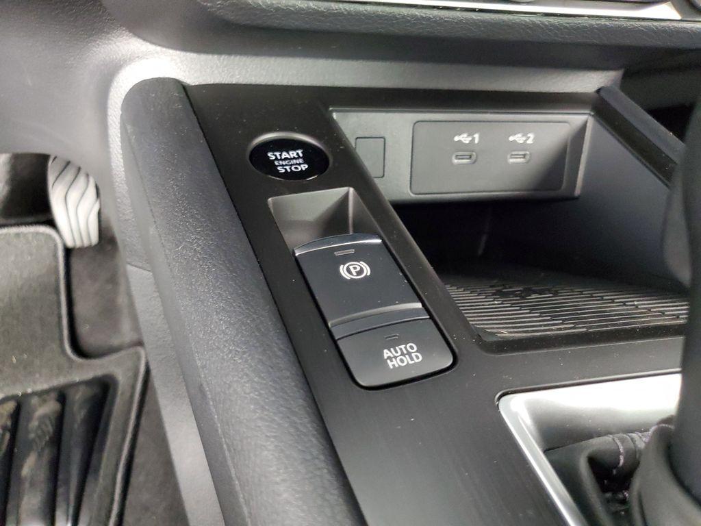 new 2025 Nissan Kicks car, priced at $23,082