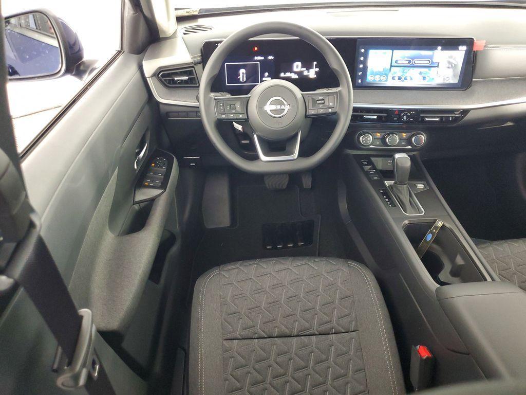 new 2025 Nissan Kicks car, priced at $23,082