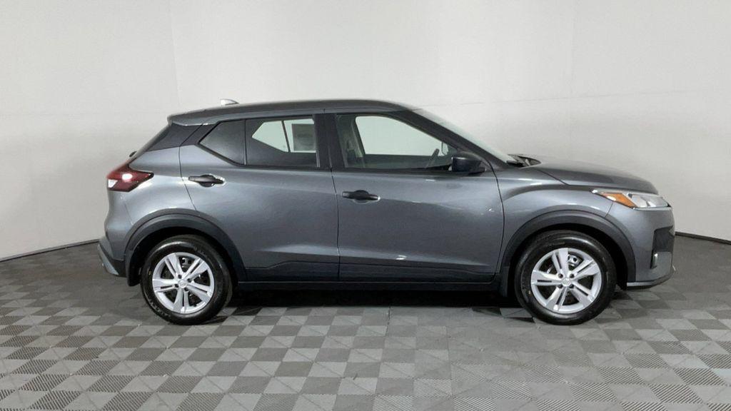 new 2025 Nissan Kicks Play car, priced at $22,079