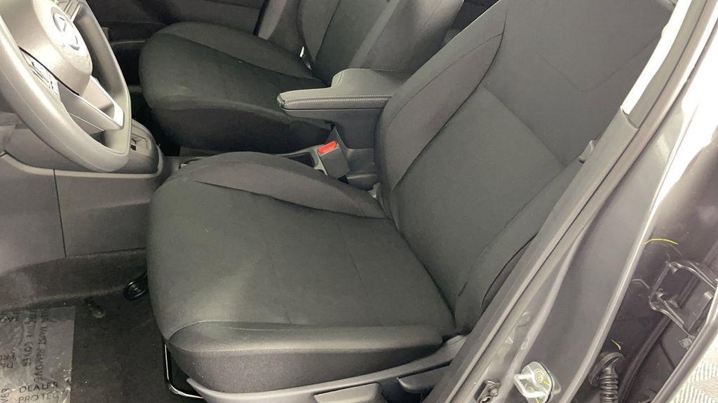 new 2025 Nissan Kicks Play car, priced at $22,079