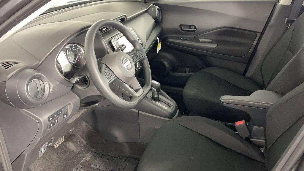 new 2025 Nissan Kicks Play car, priced at $22,079