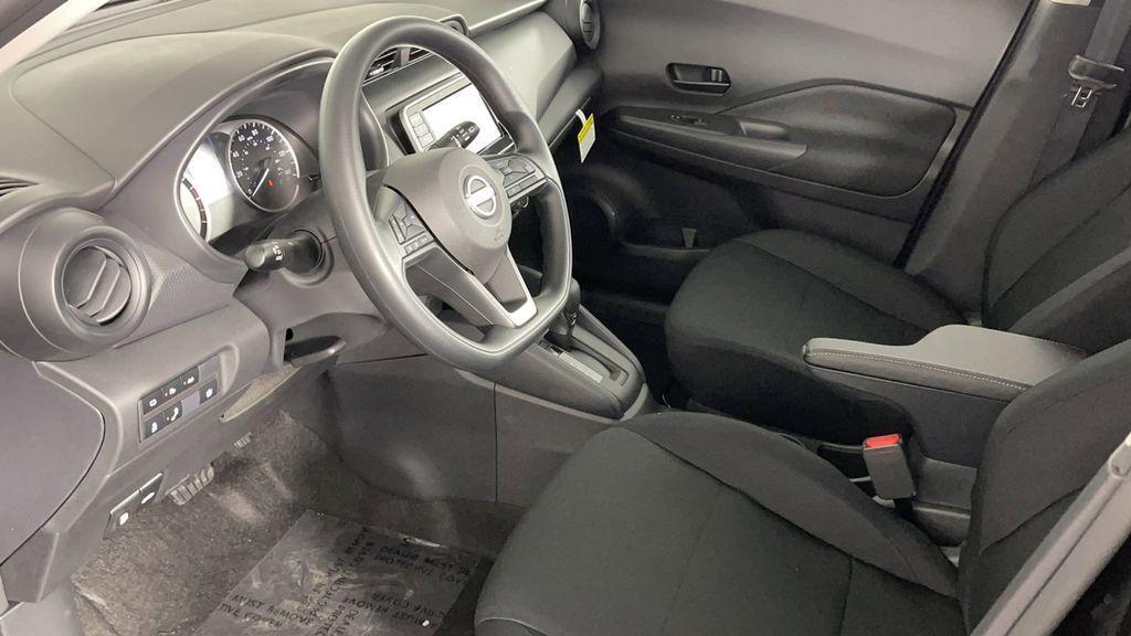 new 2025 Nissan Kicks Play car, priced at $22,079