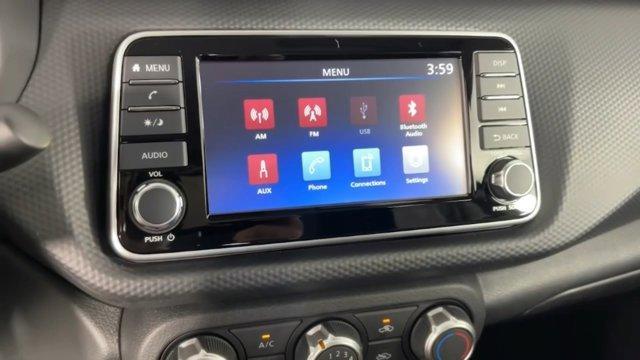 new 2025 Nissan Kicks car