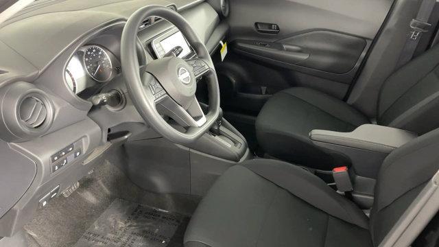 new 2025 Nissan Kicks car
