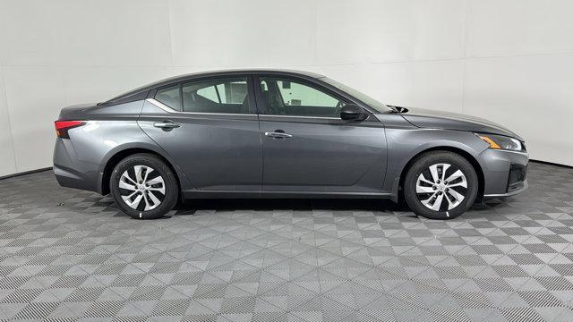 new 2024 Nissan Altima car