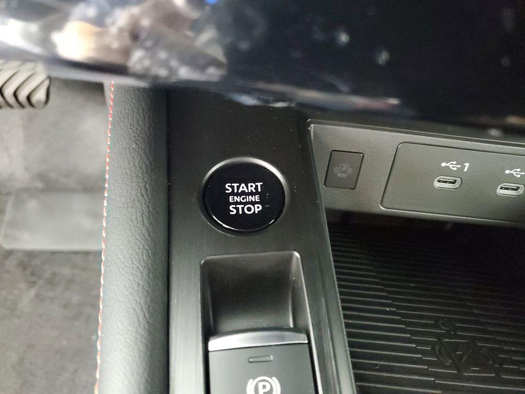 new 2025 Nissan Kicks car, priced at $28,015