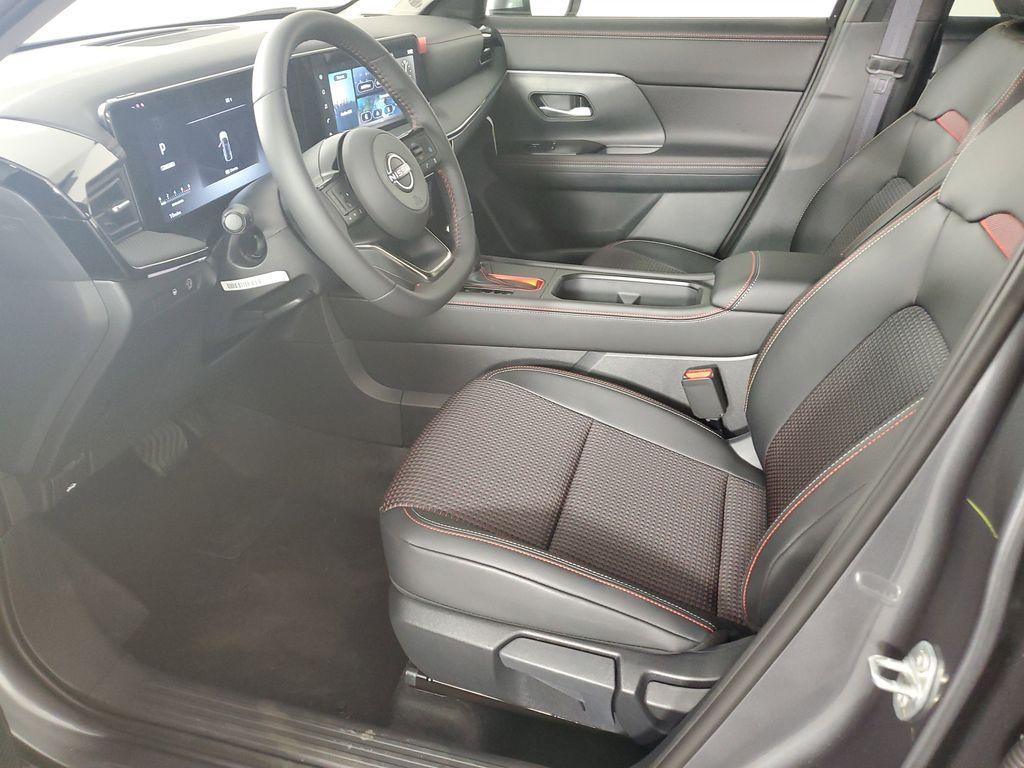 new 2025 Nissan Kicks car, priced at $28,015