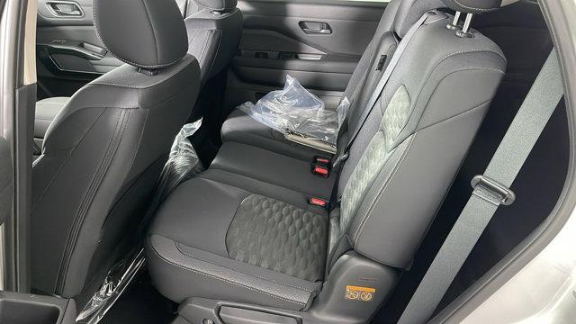 new 2025 Nissan Pathfinder car, priced at $40,495