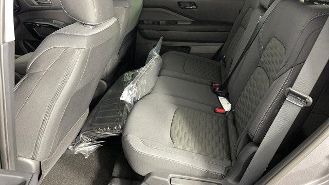 new 2025 Nissan Pathfinder car