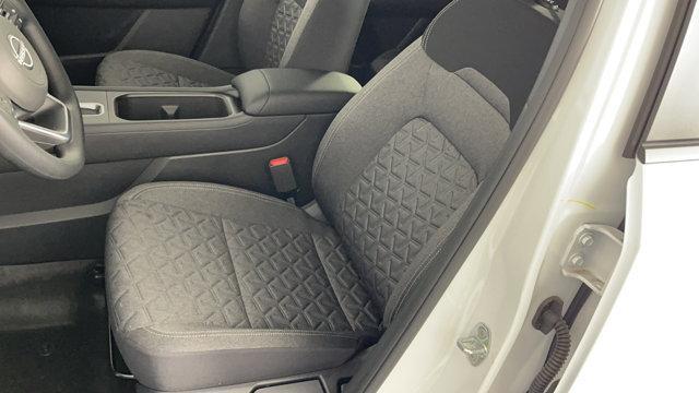 new 2025 Nissan Kicks car