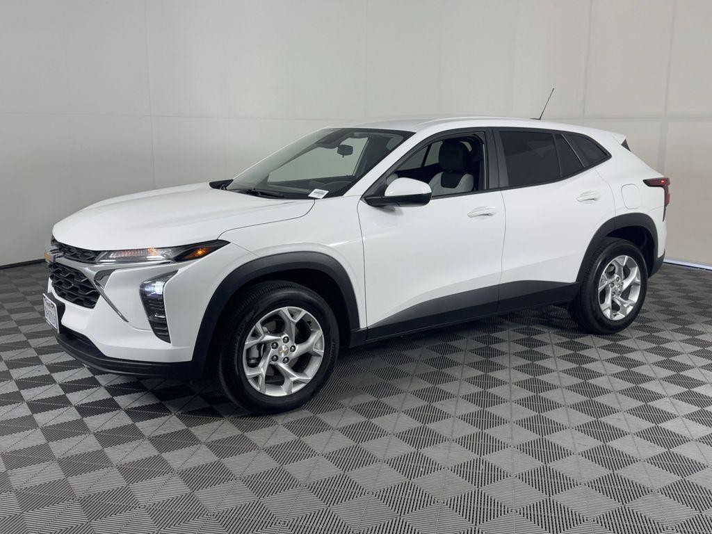 used 2024 Chevrolet Trax car, priced at $20,121