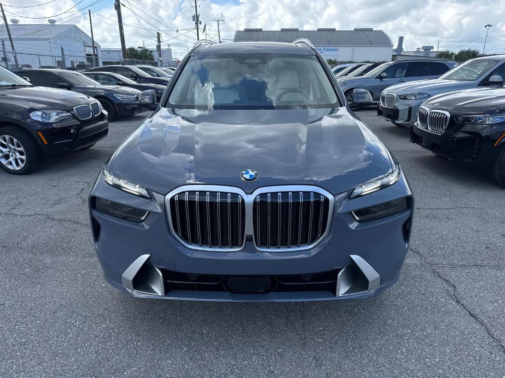 new 2026 BMW X7 car, priced at $102,505