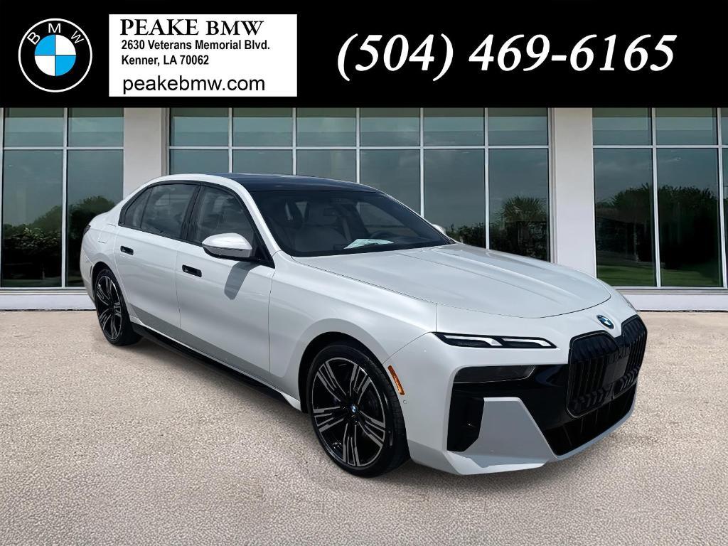 new 2025 BMW 760 car, priced at $132,700