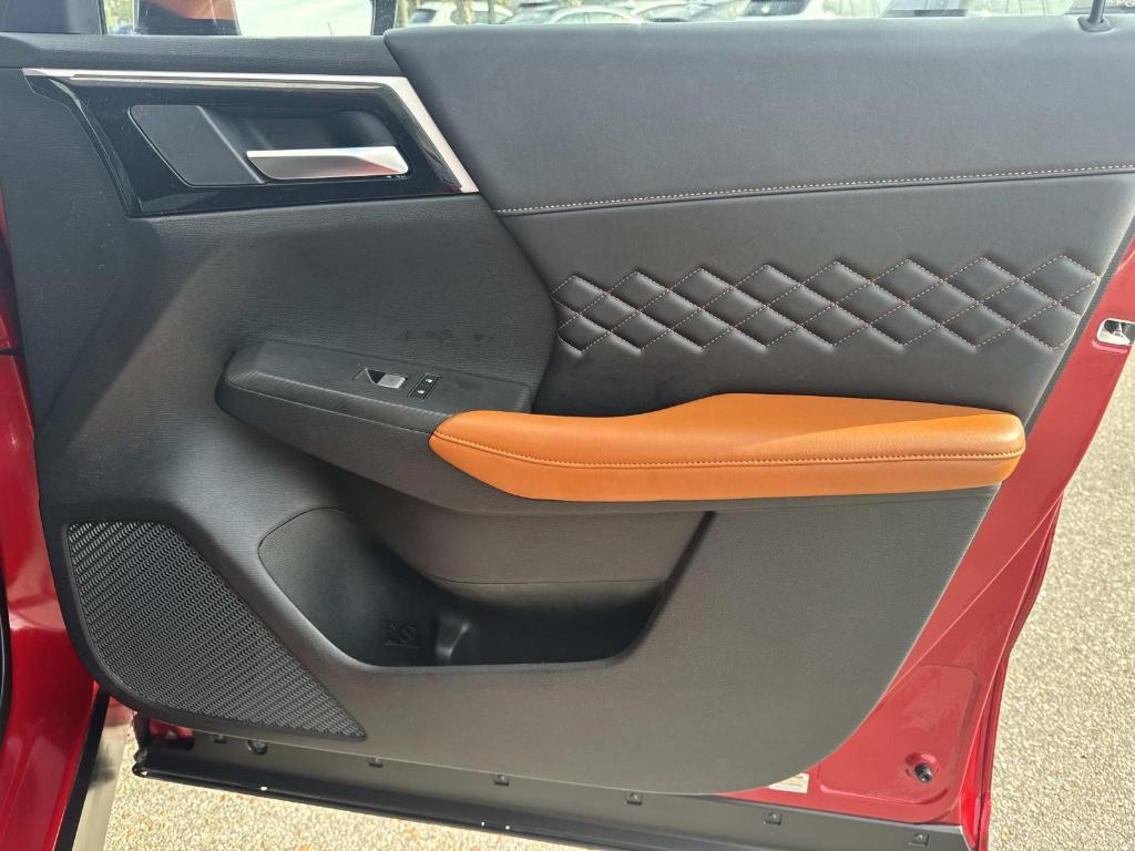 used 2024 Mitsubishi Outlander car, priced at $30,481