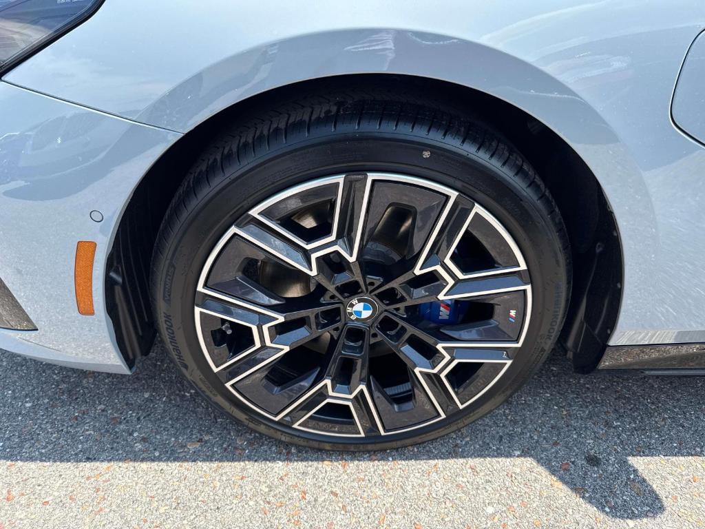 new 2026 BMW 550e car, priced at $85,435