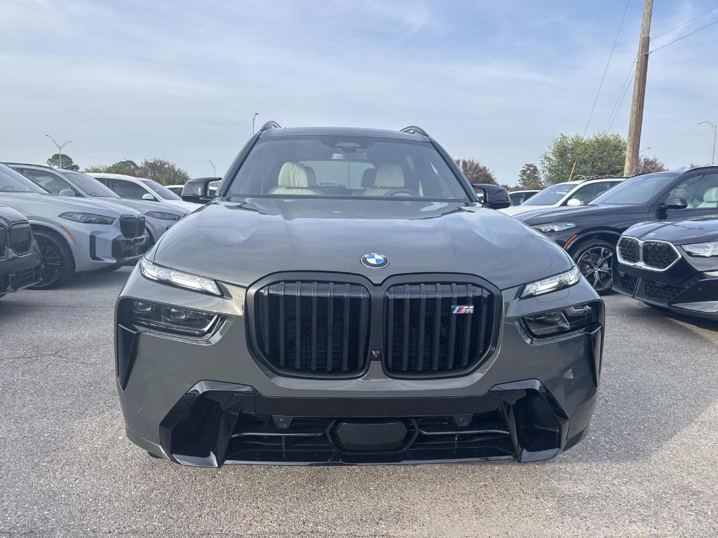 new 2026 BMW X7 car, priced at $131,305