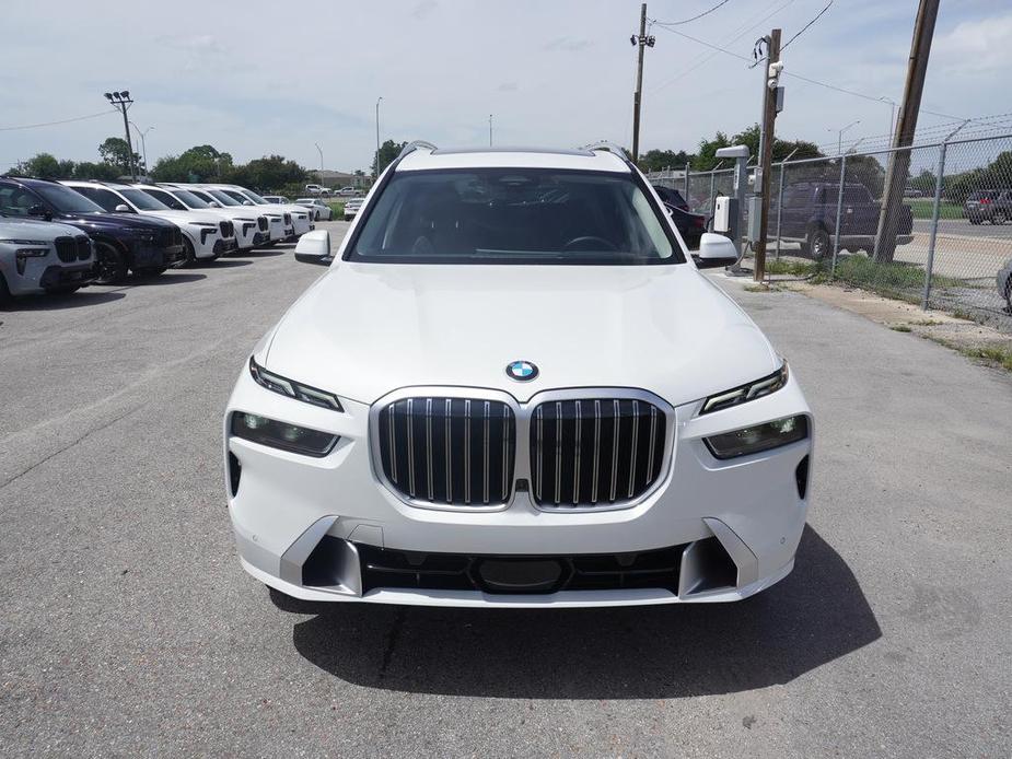 new 2025 BMW X7 car, priced at $90,450