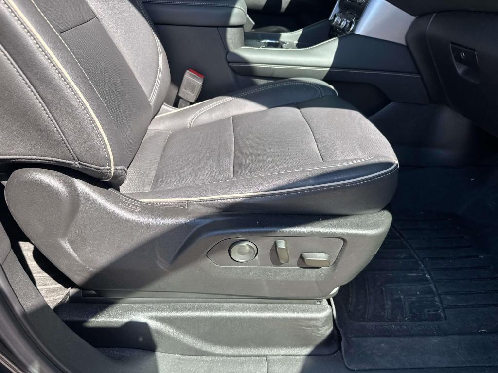 used 2023 GMC Yukon car, priced at $51,773