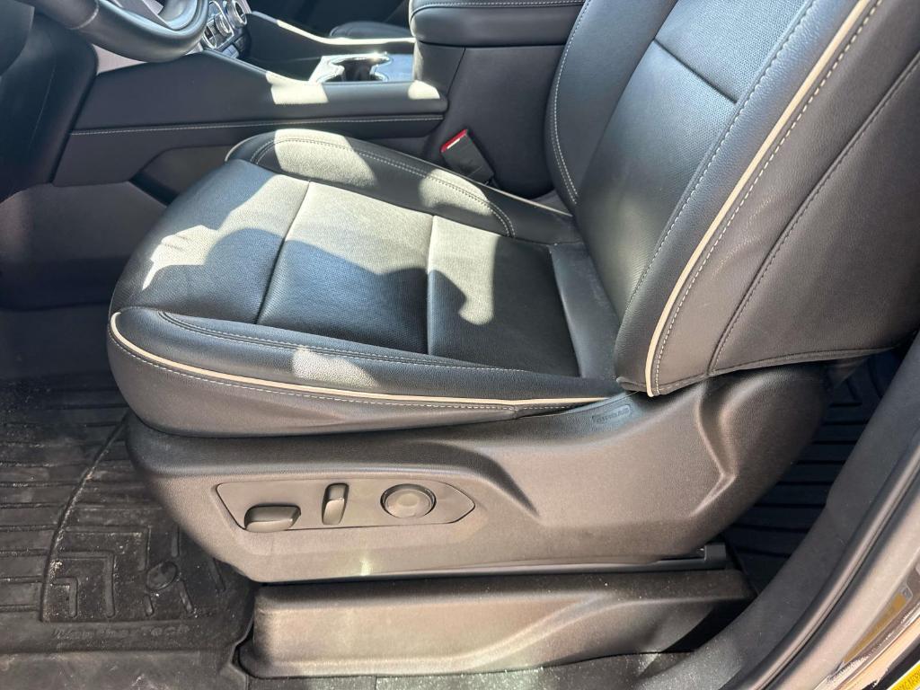 used 2023 GMC Yukon car, priced at $51,773