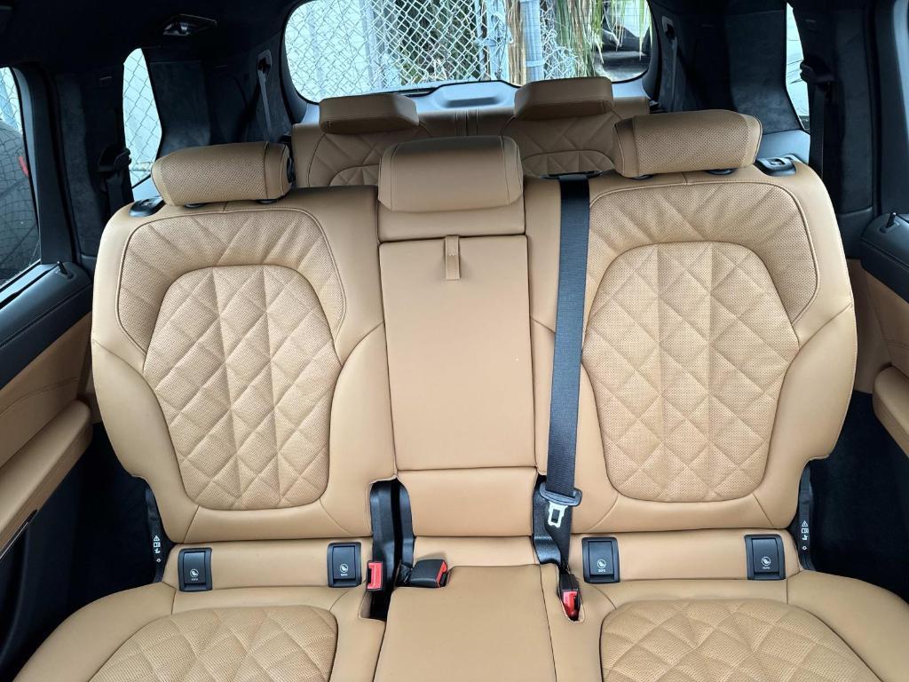 new 2026 BMW X7 car, priced at $95,955