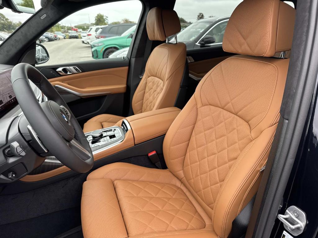new 2026 BMW X7 car, priced at $95,955