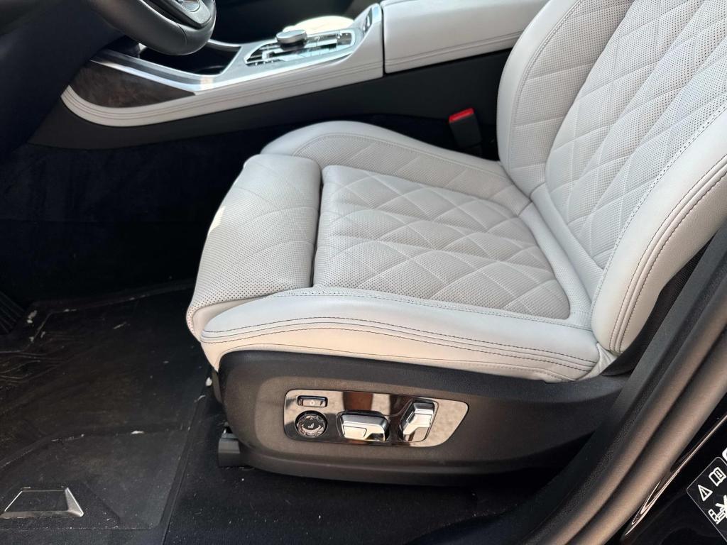used 2025 BMW X7 car, priced at $77,861