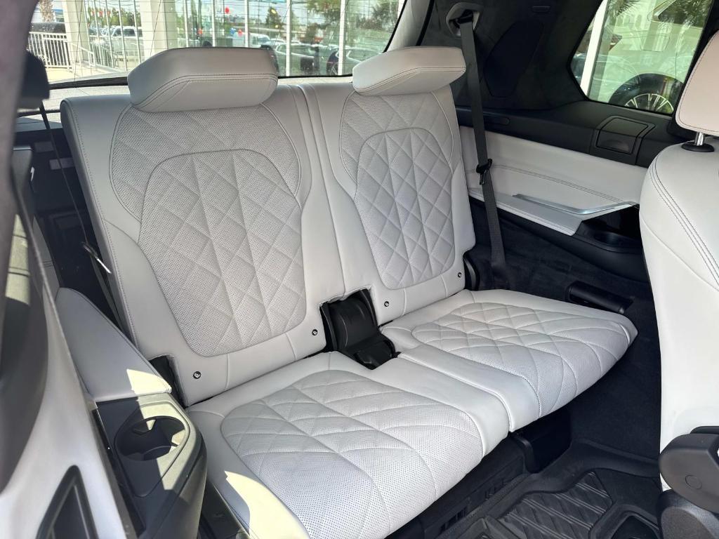 used 2025 BMW X7 car, priced at $77,861