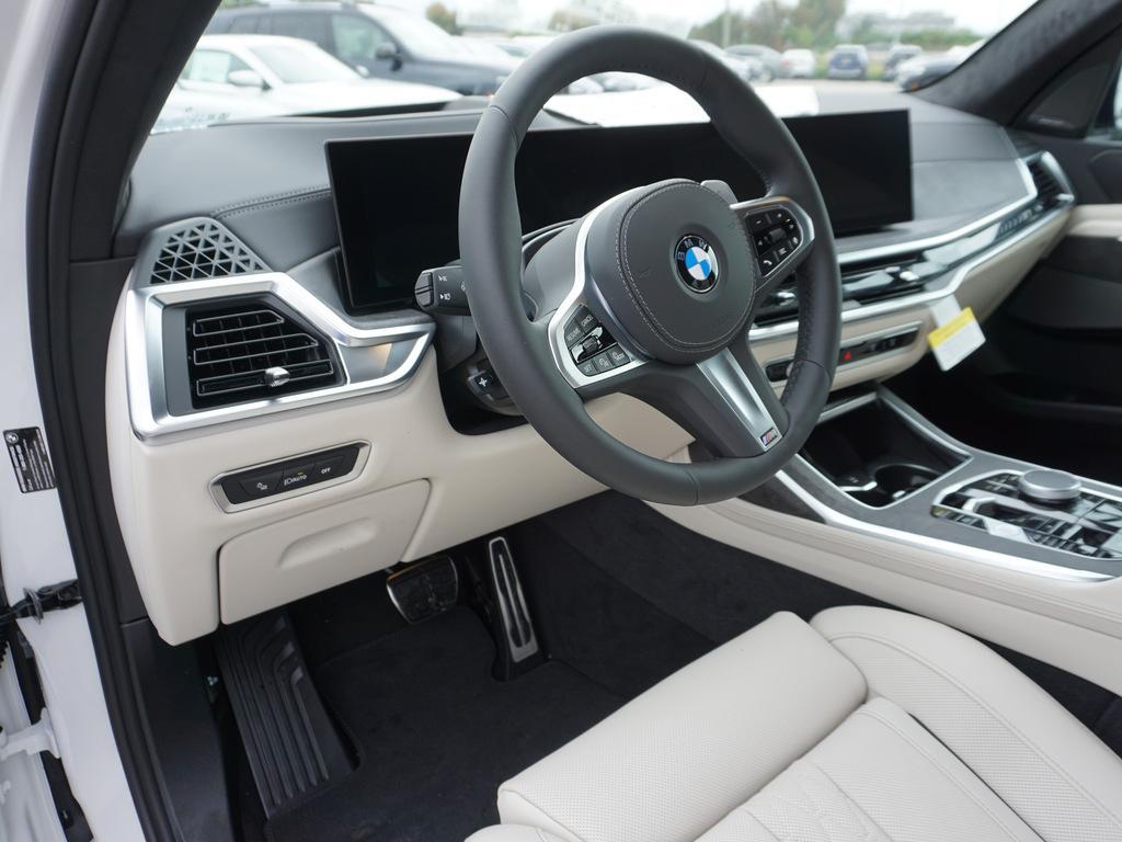 new 2025 BMW X7 car, priced at $103,600