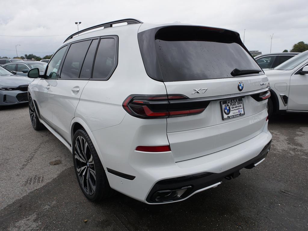 new 2025 BMW X7 car, priced at $103,600