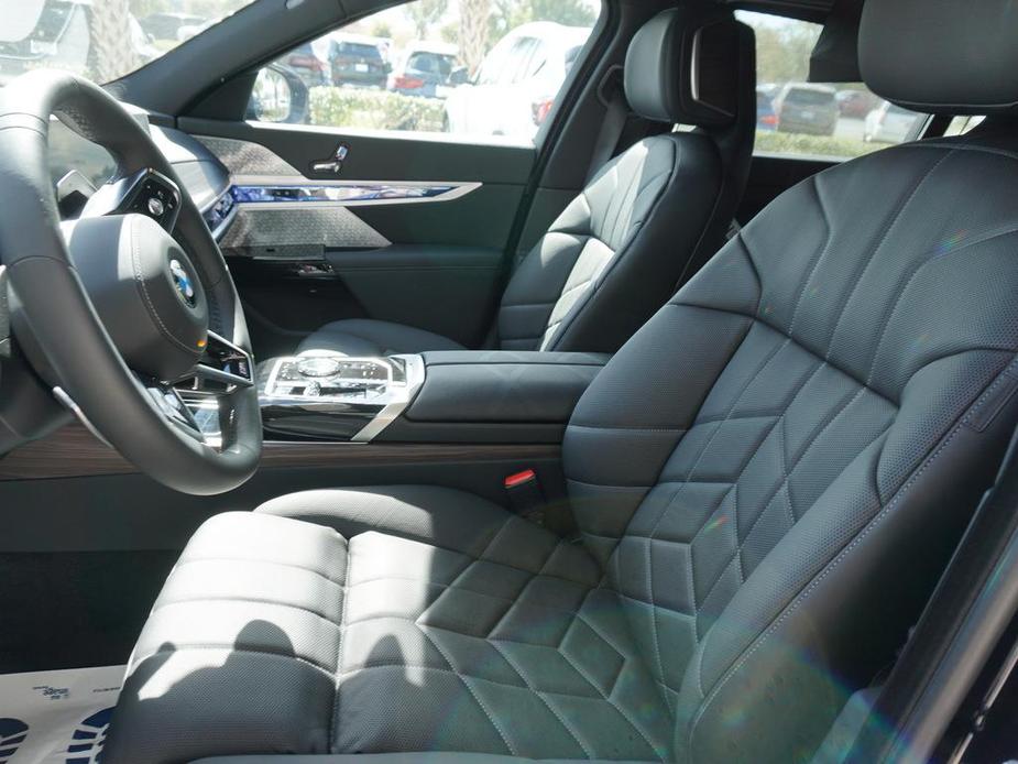 new 2024 BMW 760 car, priced at $135,395