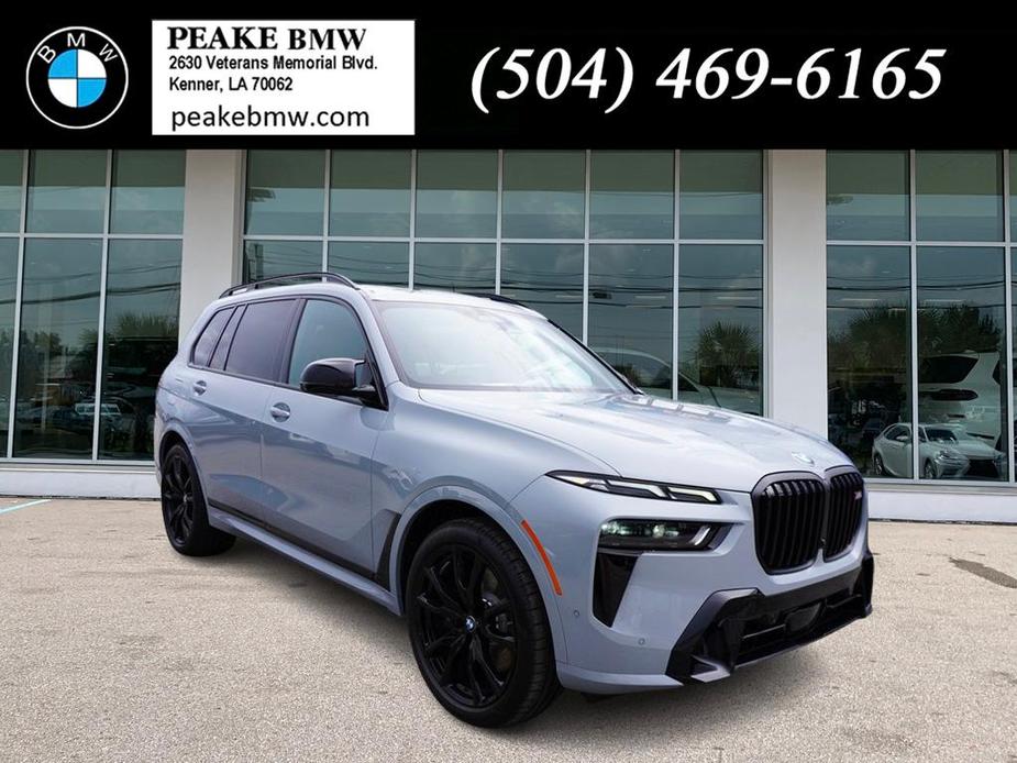 new 2025 BMW X7 car, priced at $119,075