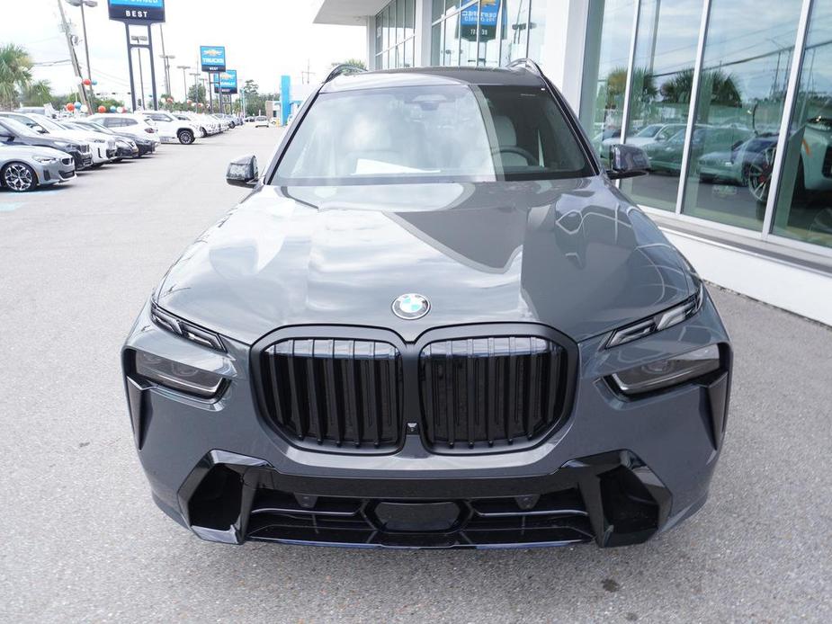 new 2025 BMW X7 car, priced at $104,465