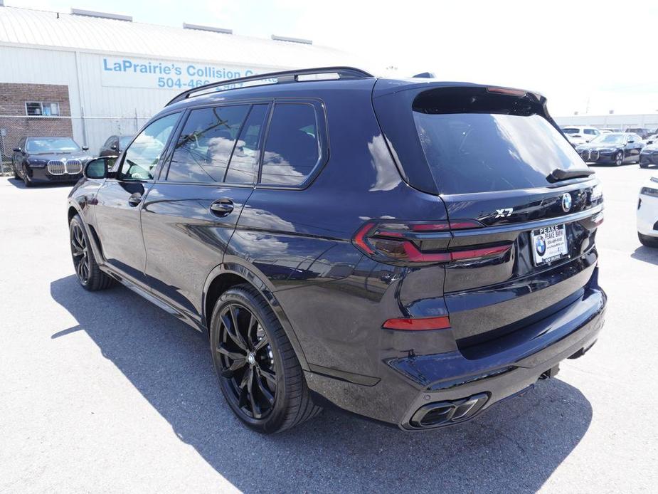 new 2025 BMW X7 car, priced at $118,175