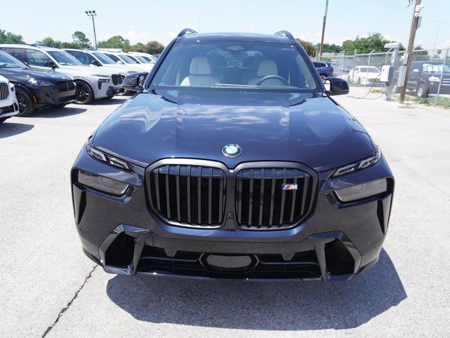 new 2025 BMW X7 car, priced at $118,175