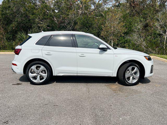 new 2025 Audi Q5 car, priced at $59,035