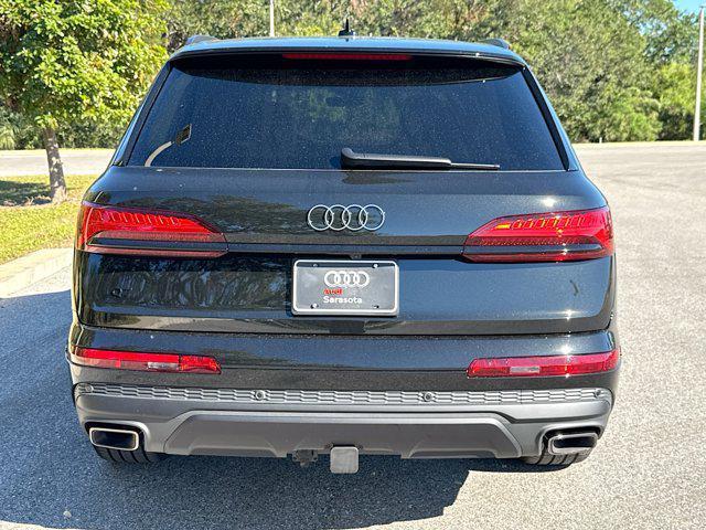 new 2025 Audi Q7 car, priced at $77,605