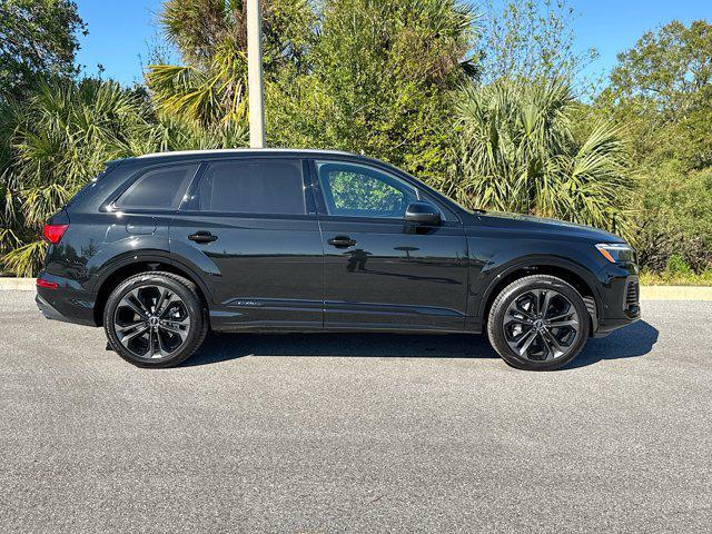 new 2025 Audi Q7 car, priced at $77,605