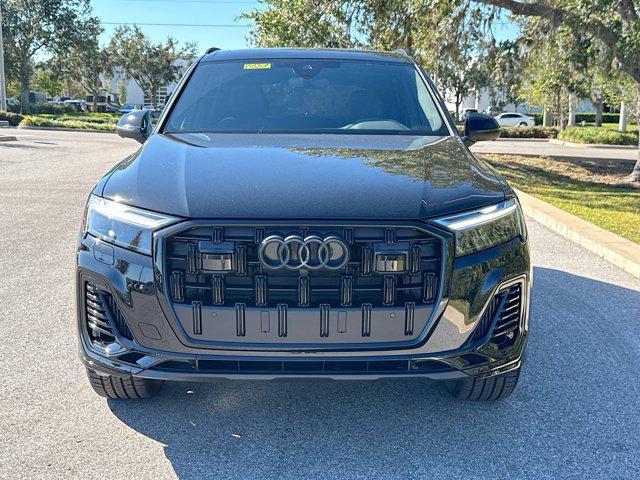 new 2025 Audi Q7 car, priced at $77,605