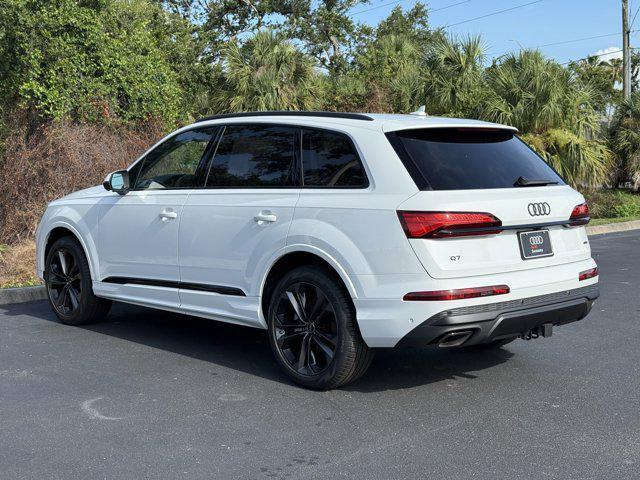 new 2025 Audi Q7 car, priced at $77,750