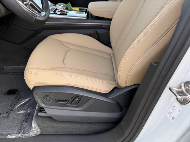 new 2025 Audi Q7 car, priced at $77,750