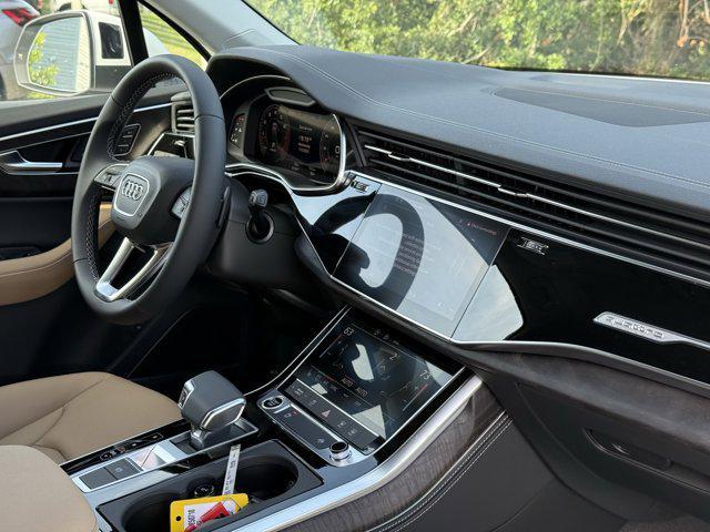 new 2025 Audi Q7 car, priced at $77,750