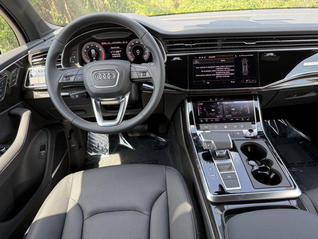 new 2025 Audi Q7 car, priced at $77,750