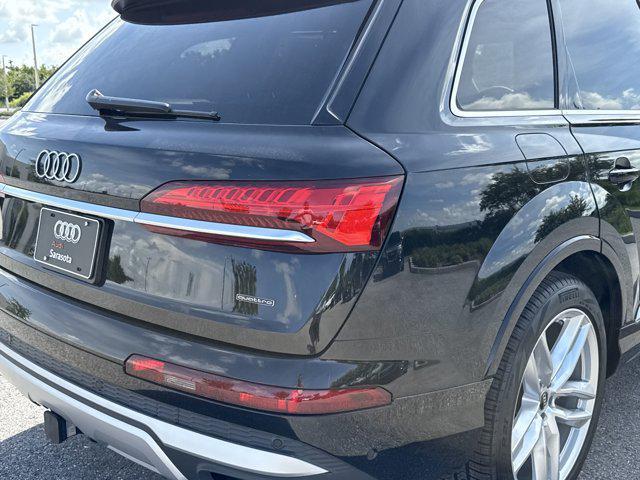 new 2025 Audi Q7 car, priced at $76,205